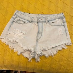 H&M jean booty shorts